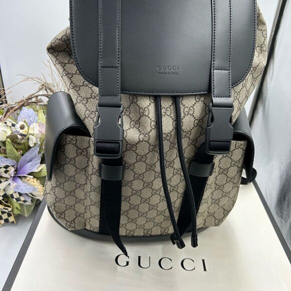 Men’s Gucci GG Supreme extra large backpack double buckle canvas new with tags - Picture 5 of 15